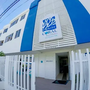 White Coral Apartasuites San Andrés